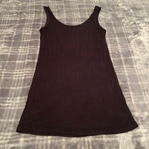 black flowy basic tank